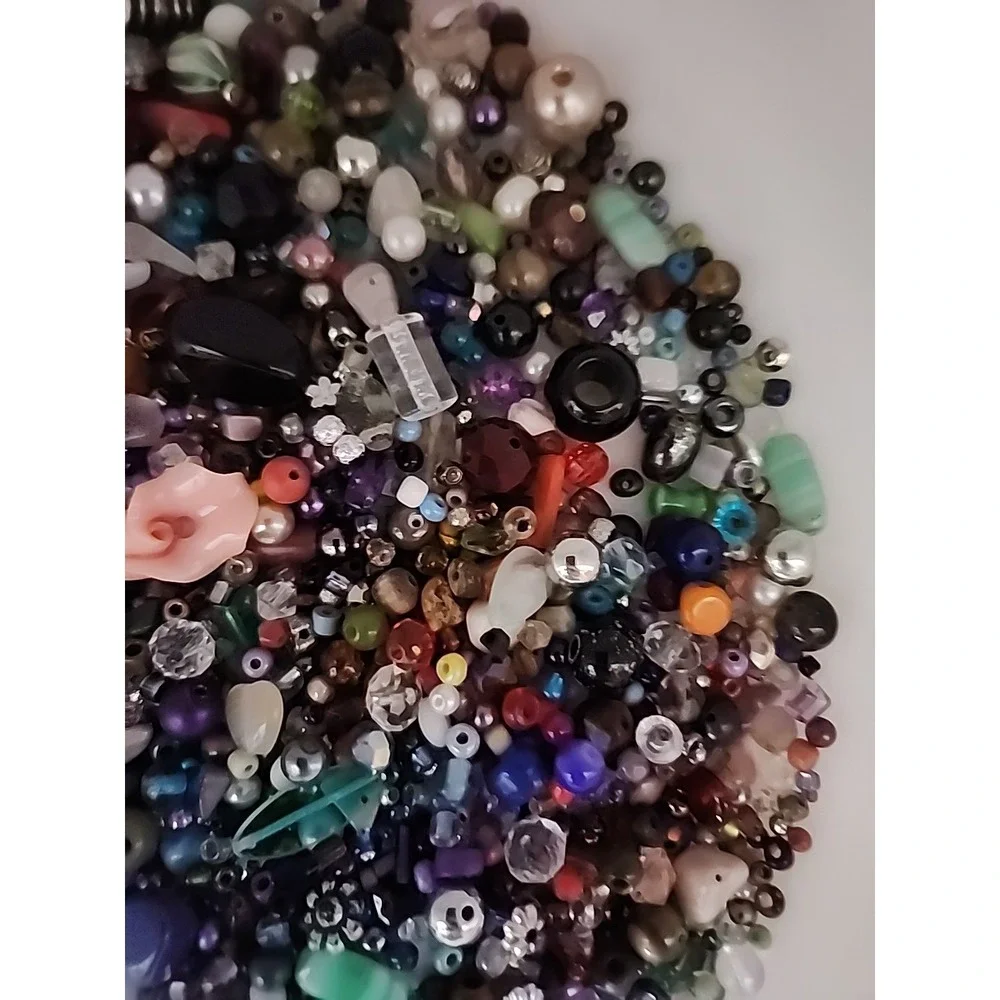 The Unbranded Brand happy beads
